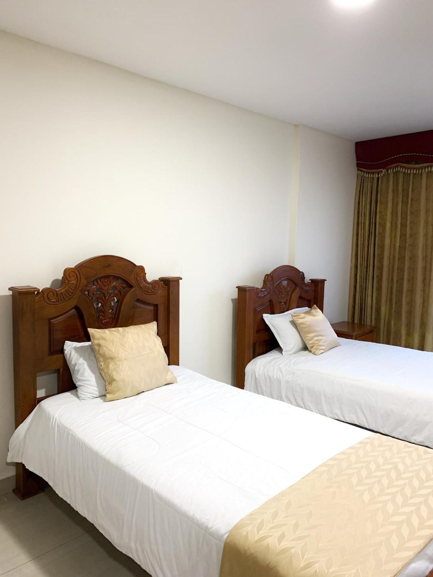 Hotel Continental Plaza Barranquilla Баранкила Екстериор снимка