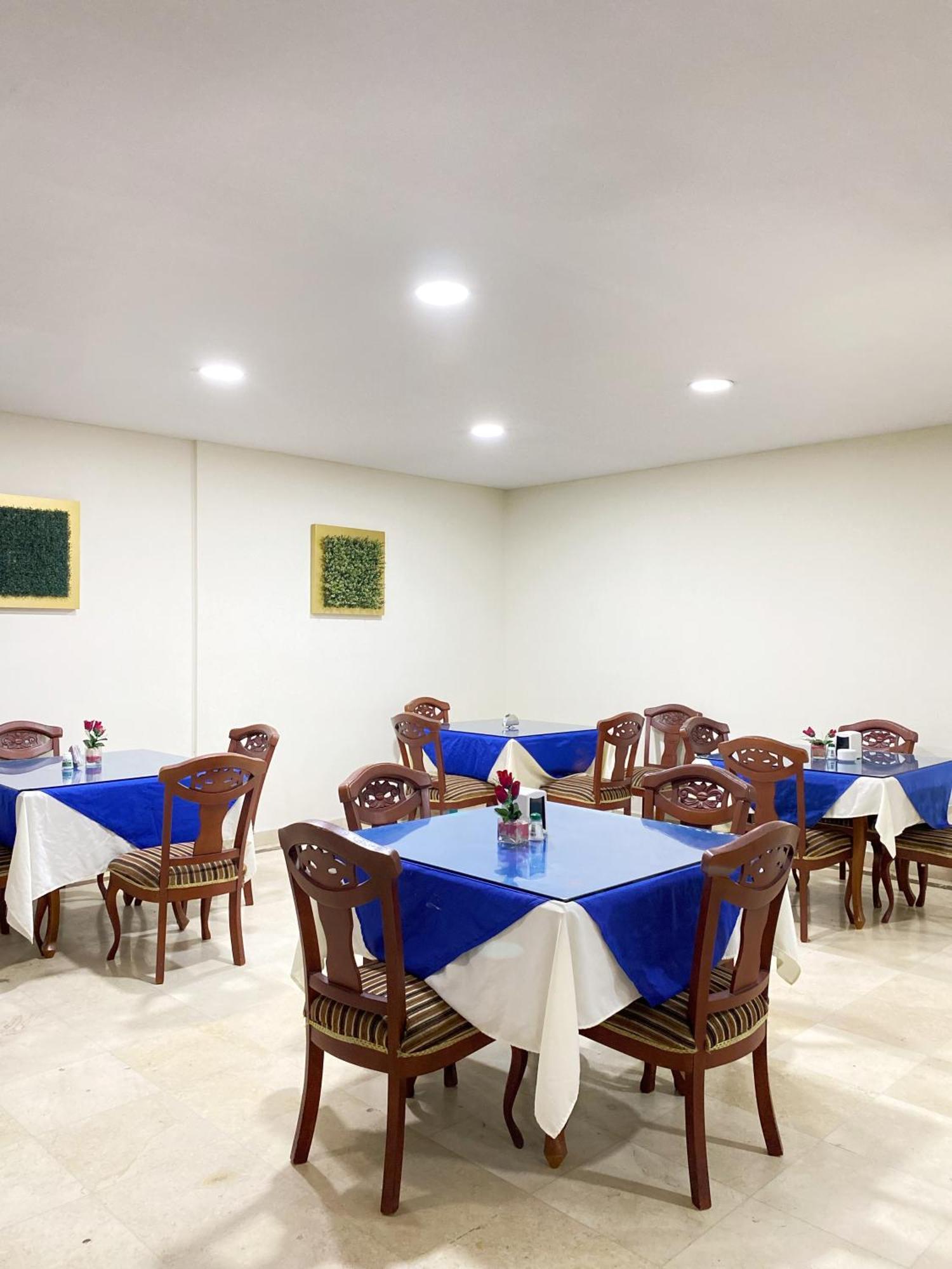 Hotel Continental Plaza Barranquilla Баранкила Екстериор снимка