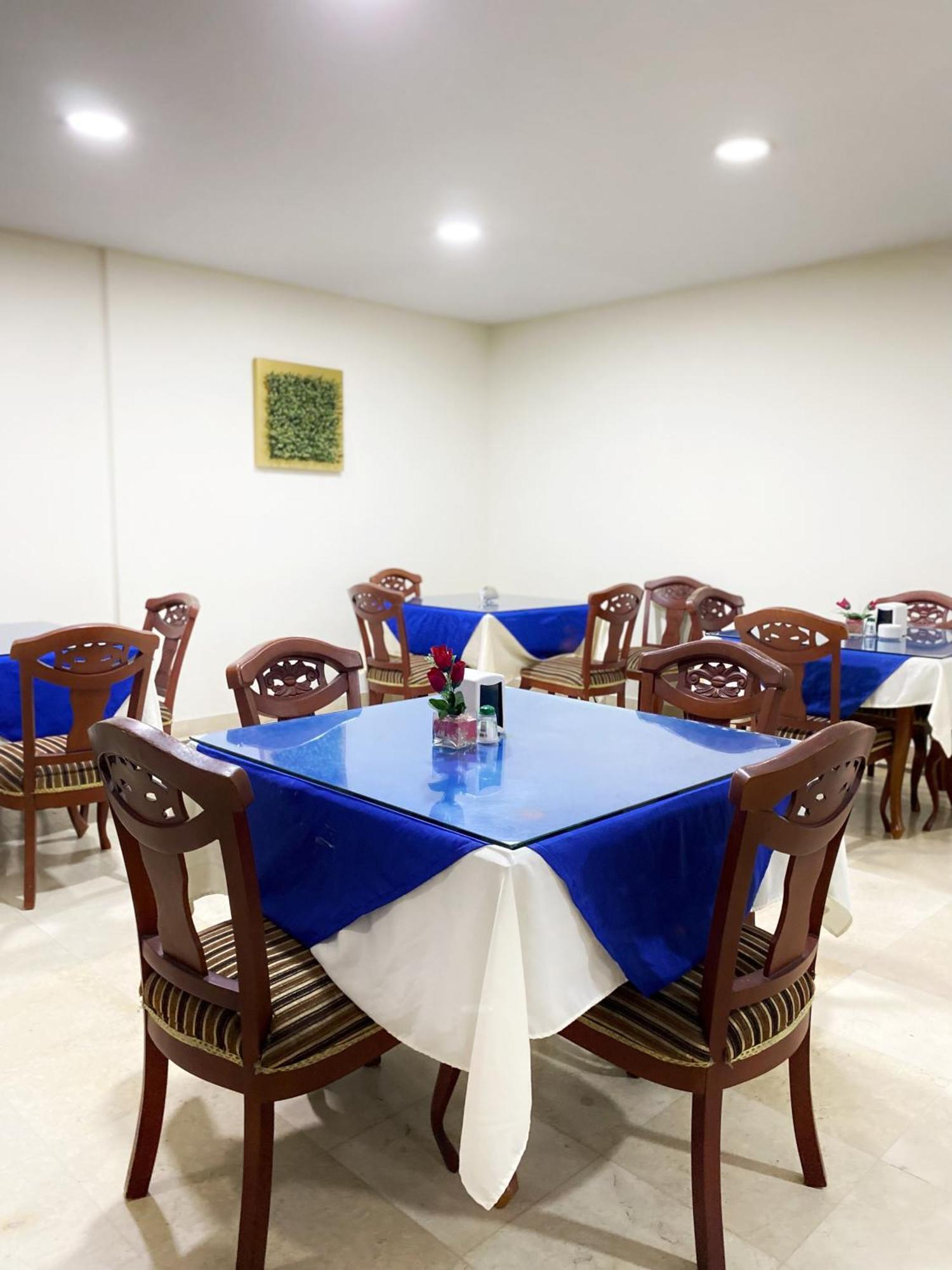 Hotel Continental Plaza Barranquilla Баранкила Екстериор снимка