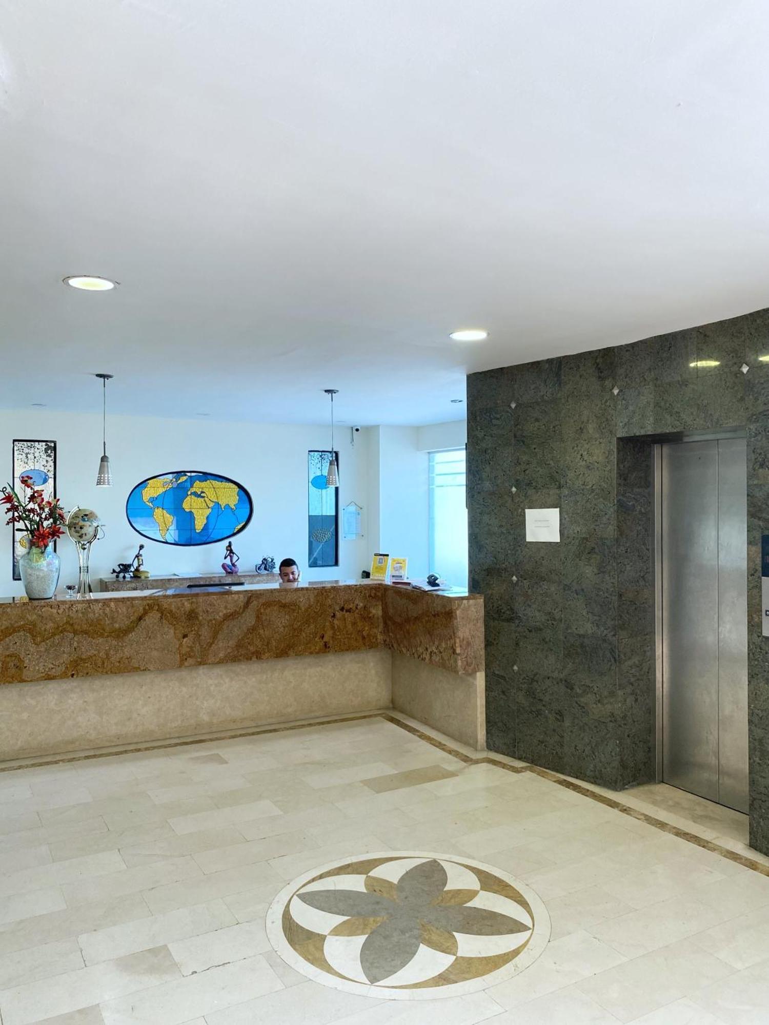 Hotel Continental Plaza Barranquilla Баранкила Екстериор снимка