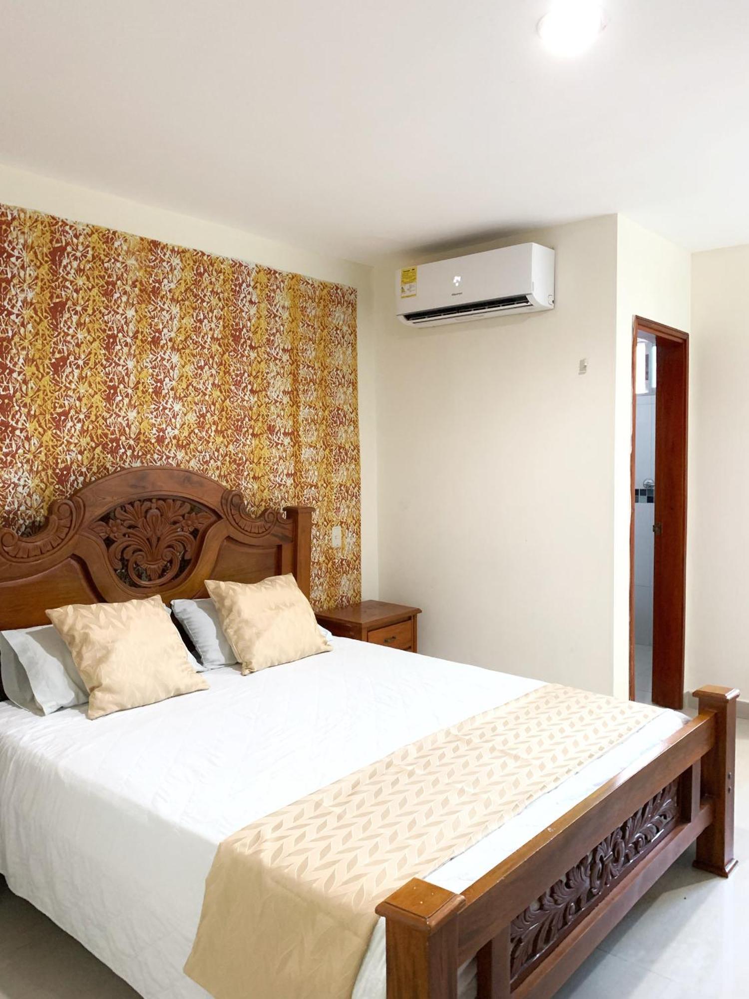 Hotel Continental Plaza Barranquilla Баранкила Екстериор снимка