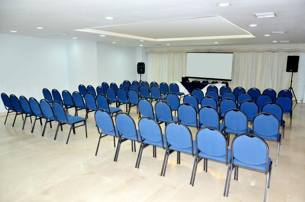 Hotel Continental Plaza Barranquilla Баранкила Екстериор снимка
